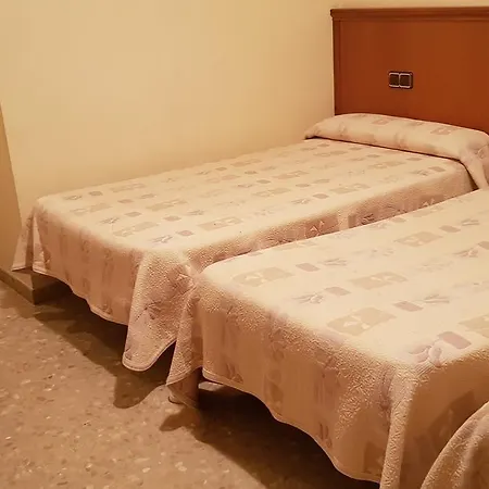 Reina Isabel Hotel Lérida