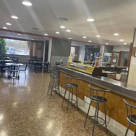 Reina Isabel Hotel *